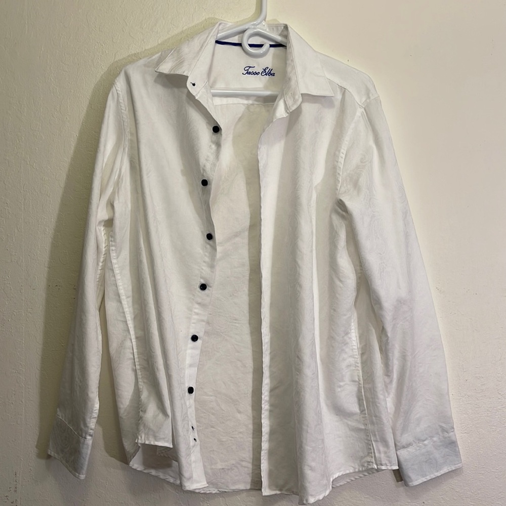 Tasso Elba button down long sleeve shirt size medium Men. Condition 10/10